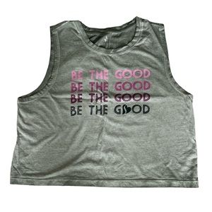 Green Ombré Crop Tee by Skechers “be the good” size medium